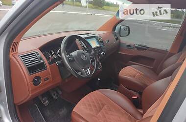 Минивэн Volkswagen Transporter 2014 в 
