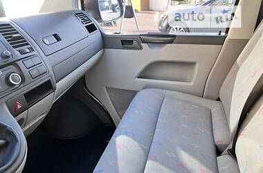 Вантажний фургон Volkswagen Transporter 2012 в 