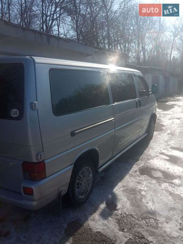 Минивэн Volkswagen Transporter 2000 в Львове