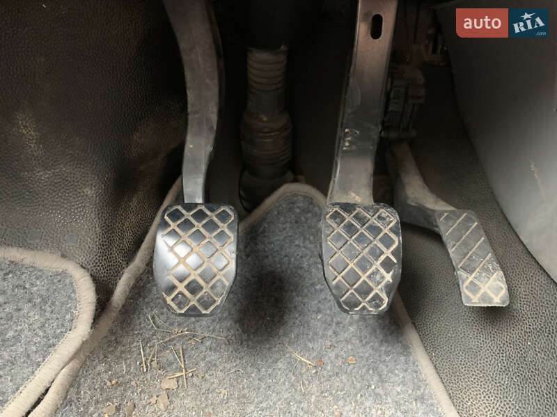 Минивэн Volkswagen Transporter 2006 в Городенке