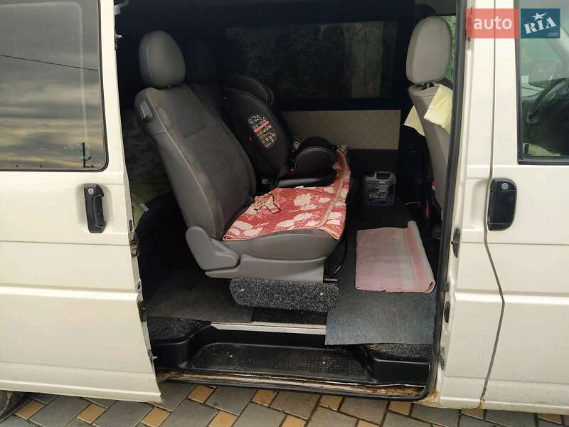 Мінівен Volkswagen Transporter 2003 в Тульчині