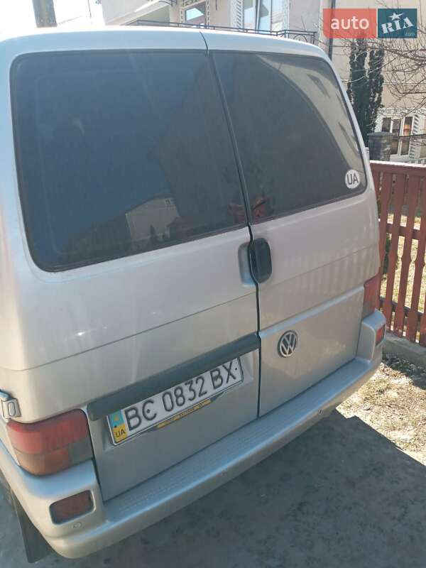 Минивэн Volkswagen Transporter 2000 в Львове