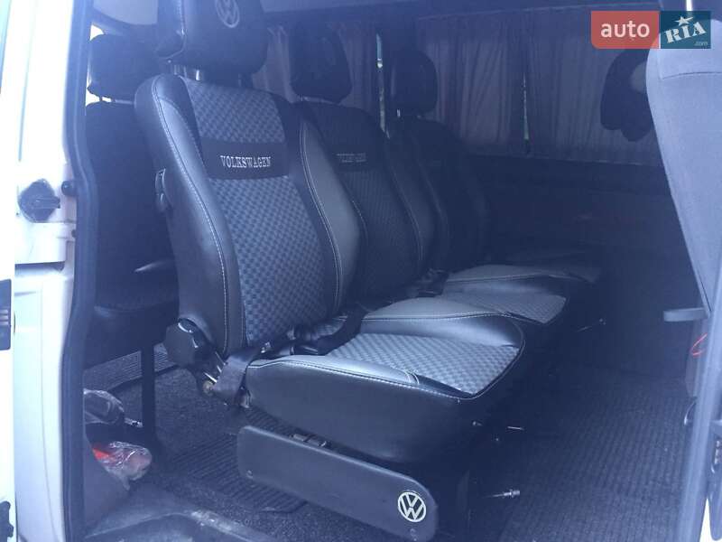 Минивэн Volkswagen Transporter 2009 в Рахове