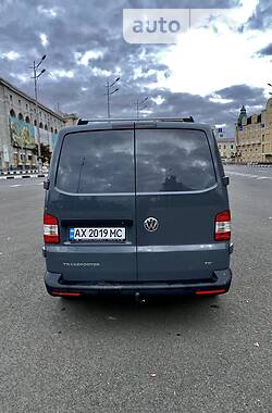 Грузовой фургон Volkswagen Transporter 2014 в 