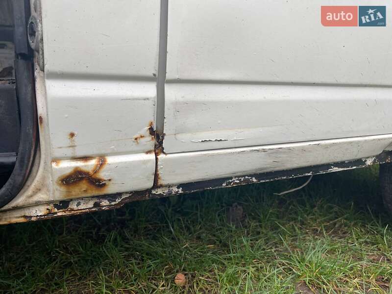 Минивэн Volkswagen Transporter 2003 в Ровно