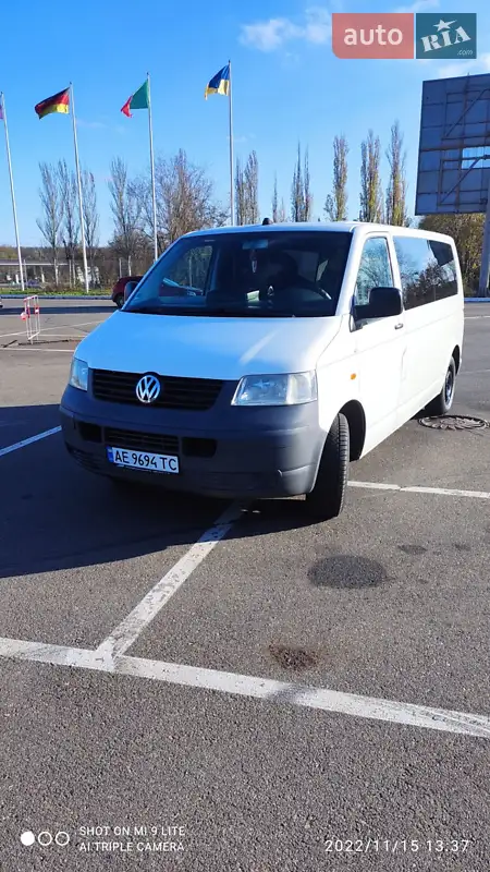 Минивэн Volkswagen Transporter 2005 в 