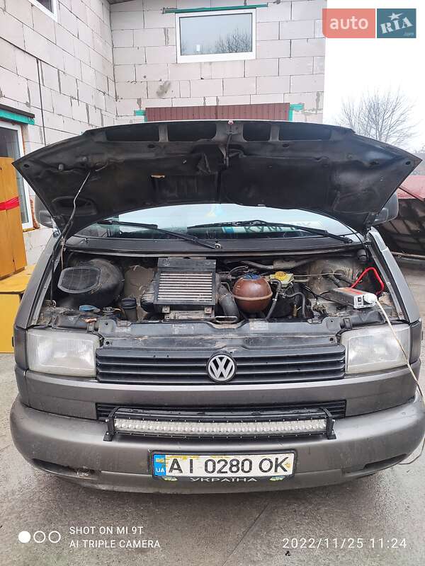 Минивэн Volkswagen Transporter 1998 в Киеве