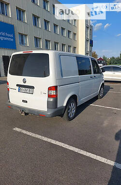 Вантажопасажирський фургон Volkswagen Transporter 2011 в Миколаєві