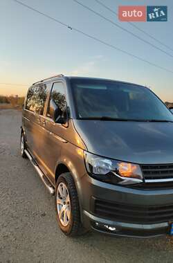 Минивэн Volkswagen Transporter 2016 в 