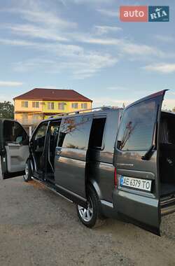 Минивэн Volkswagen Transporter 2016 в 