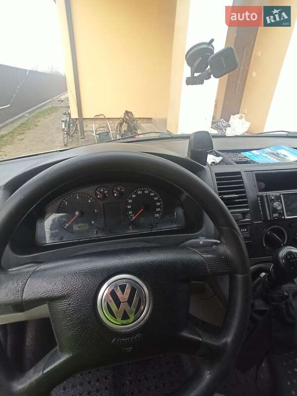 Минивэн Volkswagen Transporter 2006 в Ковеле