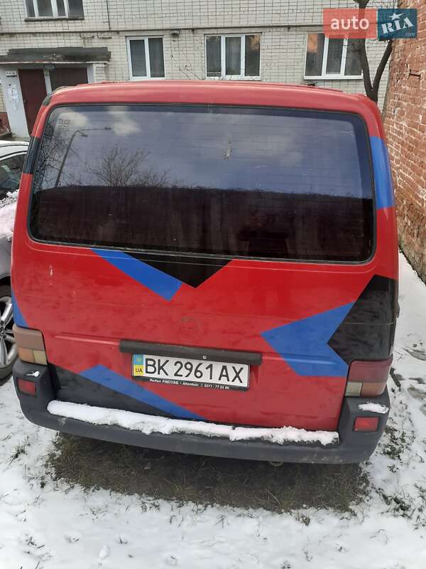 Минивэн Volkswagen Transporter 1996 в Ровно