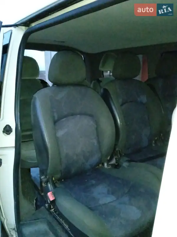 Volkswagen Transporter 2004 VIN WV1ZZZ7HZ4H003850 фото оголошення 8 з 38
