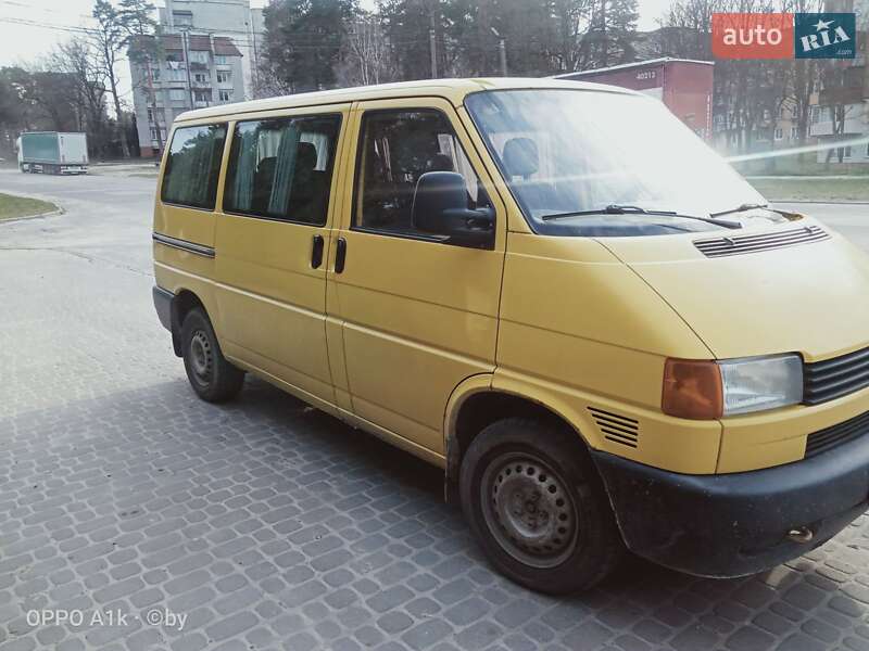Минивэн Volkswagen Transporter 1999 в Новояворовске
