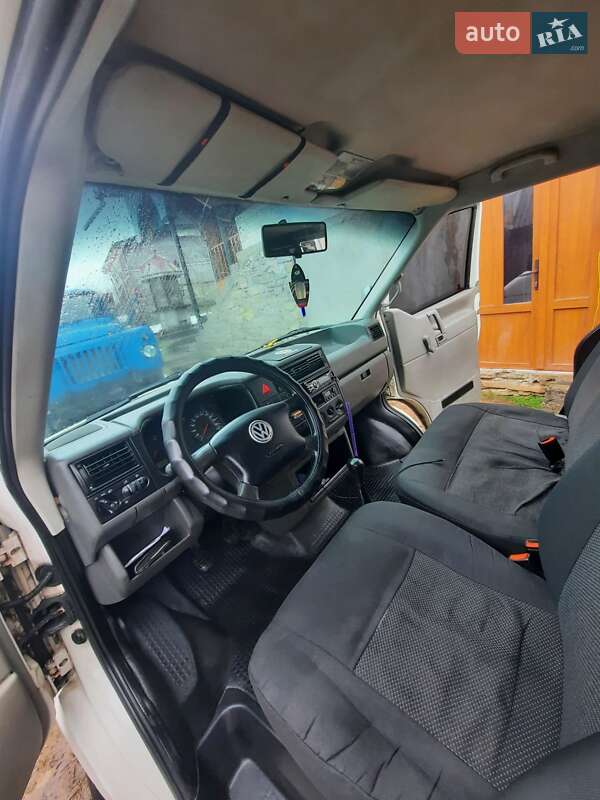 Минивэн Volkswagen Transporter 2001 в Надворной