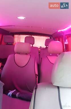 Минивэн Volkswagen Transporter 2001 в 