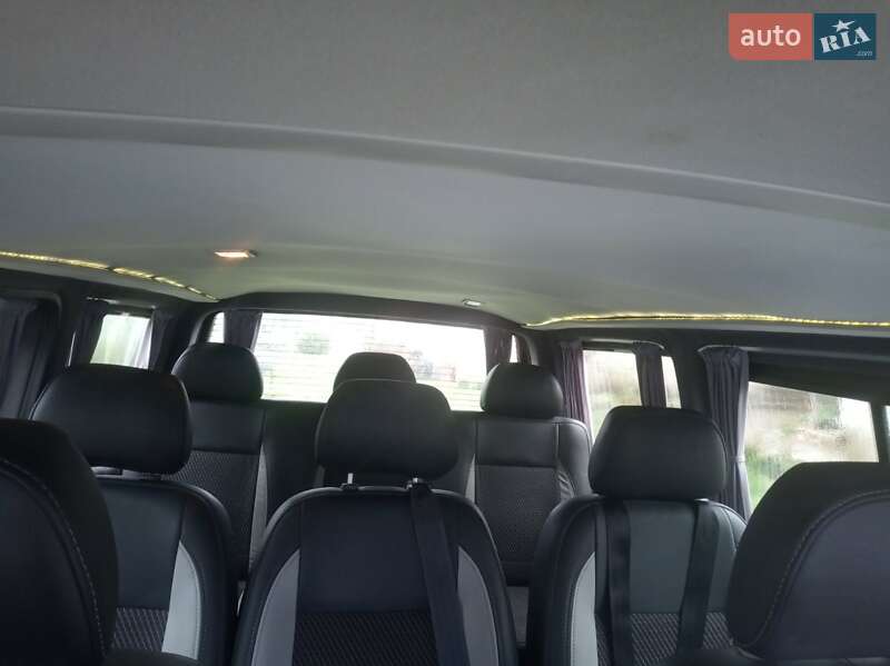 Мінівен Volkswagen Transporter 2009 в Новій Ушиці