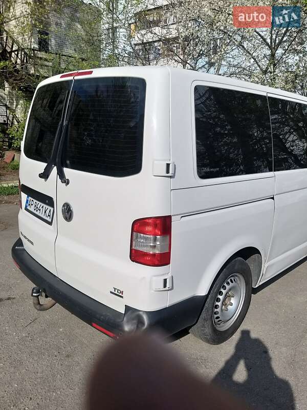 Мінівен Volkswagen Transporter 2015 в Запоріжжі