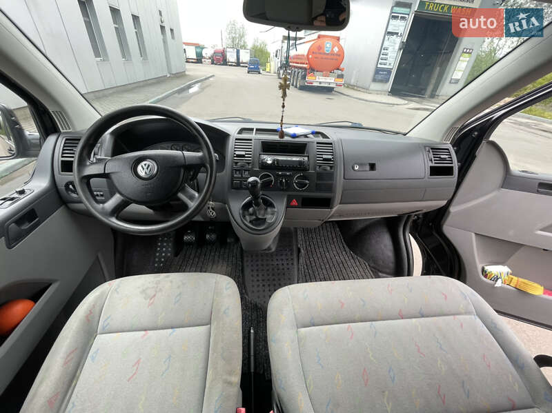 Минивэн Volkswagen Transporter 2007 в Любомле