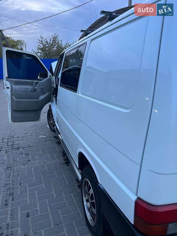 Минивэн Volkswagen Transporter 1996 в Полтаве