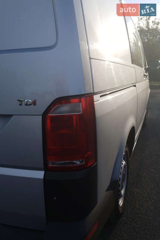 Минивэн Volkswagen Transporter 2017 в Смеле