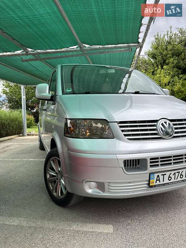 Минивэн Volkswagen Transporter 2009 в Ивано-Франковске