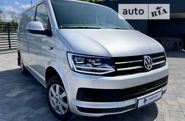 Минивэн Volkswagen Transporter 2018 в 