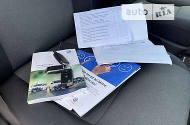 Минивэн Volkswagen Transporter 2018 в 