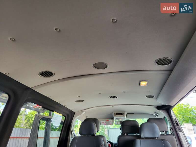 Минивэн Volkswagen Transporter 2008 в Коростышеве