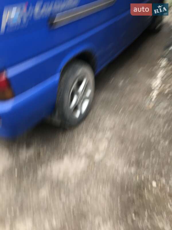 Минивэн Volkswagen Transporter 1998 в Кременце фото 5 Минивэн Volkswagen Transporter 1998 в Кременце
