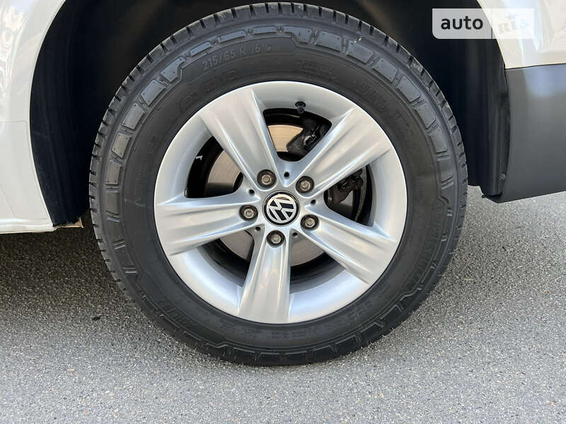 Грузовой фургон Volkswagen Transporter 2017 в Умани