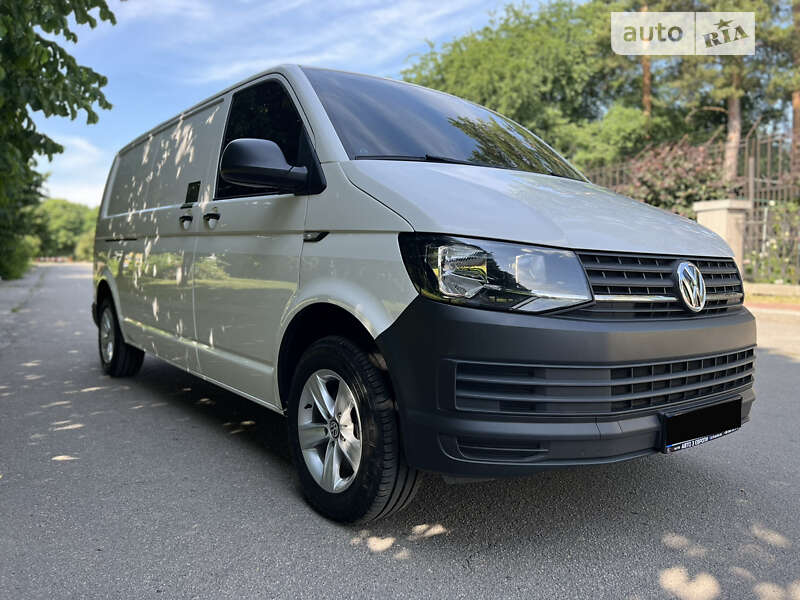 Грузовой фургон Volkswagen Transporter 2017 в Умани