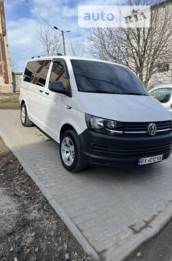 Минивэн Volkswagen Transporter 2015 в Хмельницком