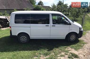 Минивэн Volkswagen Transporter 2015 в 