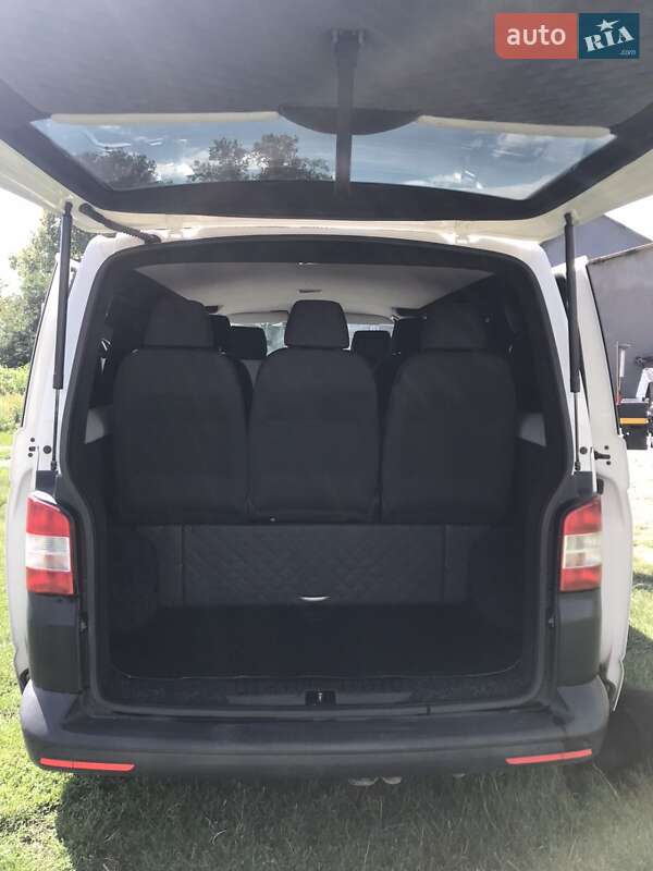 Минивэн Volkswagen Transporter 2015 в Красилове