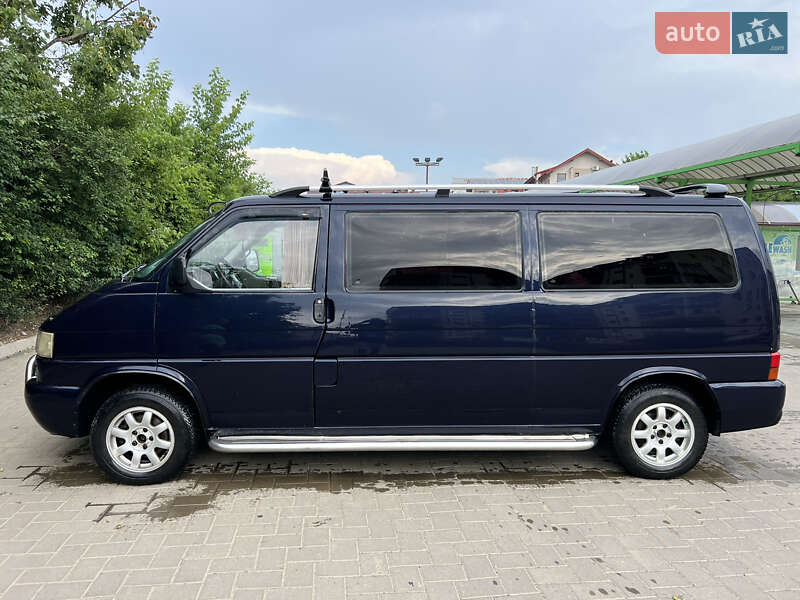 Минивэн Volkswagen Transporter 2003 в Глыбокой