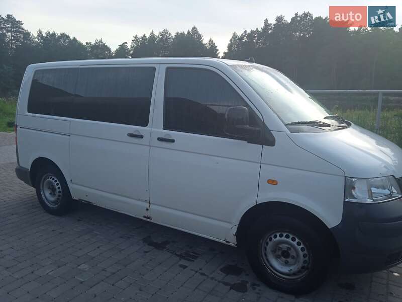 Минивэн Volkswagen Transporter 2006 в Львове