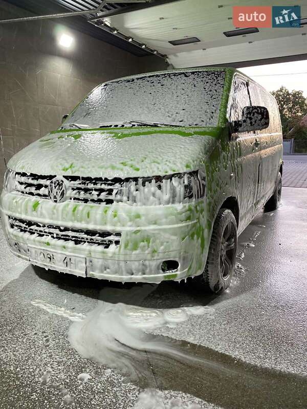 Минивэн Volkswagen Transporter 2009 в Рахове