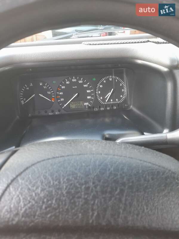 Минивэн Volkswagen Transporter 1997 в Жовкве