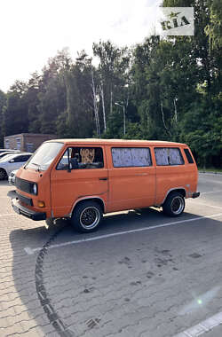 Грузовой фургон Volkswagen Transporter 1984 в Чернигове