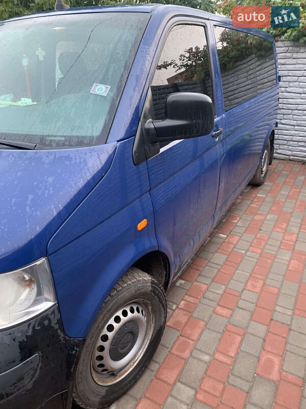 Мінівен Volkswagen Transporter 2006 в Згурівці