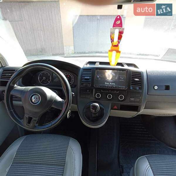 Минивэн Volkswagen Transporter 2010 в Берегово