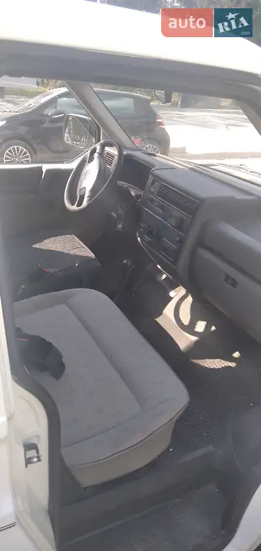 Volkswagen Transporter 1997 VIN WV1ZZZ70ZWH084847 фото оголошення 5 з 46