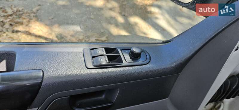 Мінівен Volkswagen Transporter 2005 в Білгороді-Дністровському