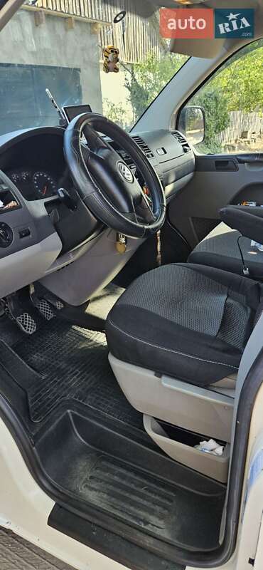 Мінівен Volkswagen Transporter 2005 в Білгороді-Дністровському