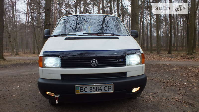 Мінівен Volkswagen Transporter 2000 в Львові