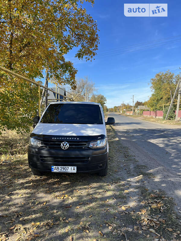 Минивэн Volkswagen Transporter 2013 в Врадиевке
