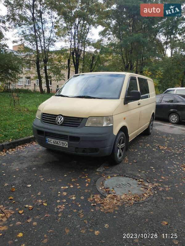 Минивэн Volkswagen Transporter 2007 в Луцке