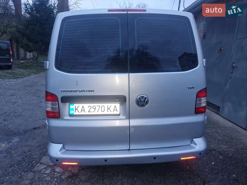 Грузопассажирский фургон Volkswagen Transporter 2011 в Бердичеве
