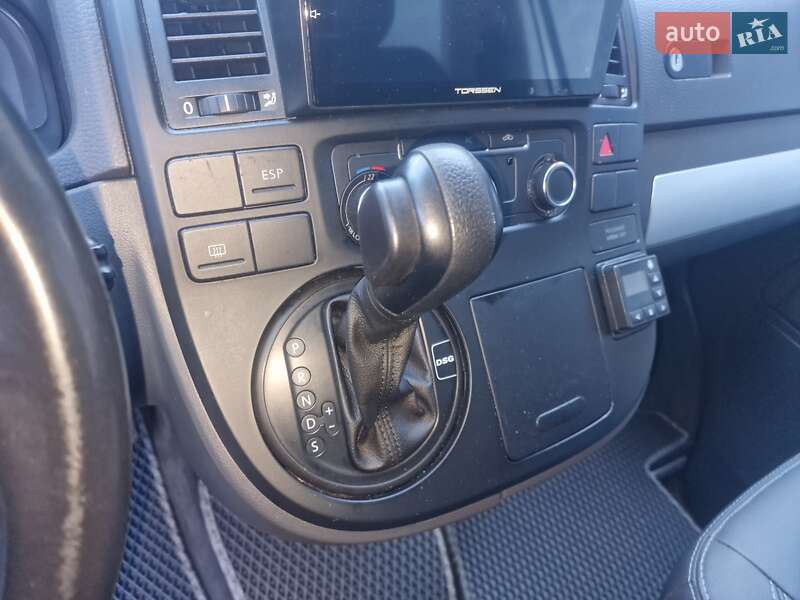 Грузопассажирский фургон Volkswagen Transporter 2011 в Бердичеве